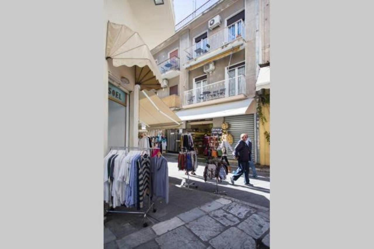 Acropolis Lovely Flat In Plaka Atene Esterno foto